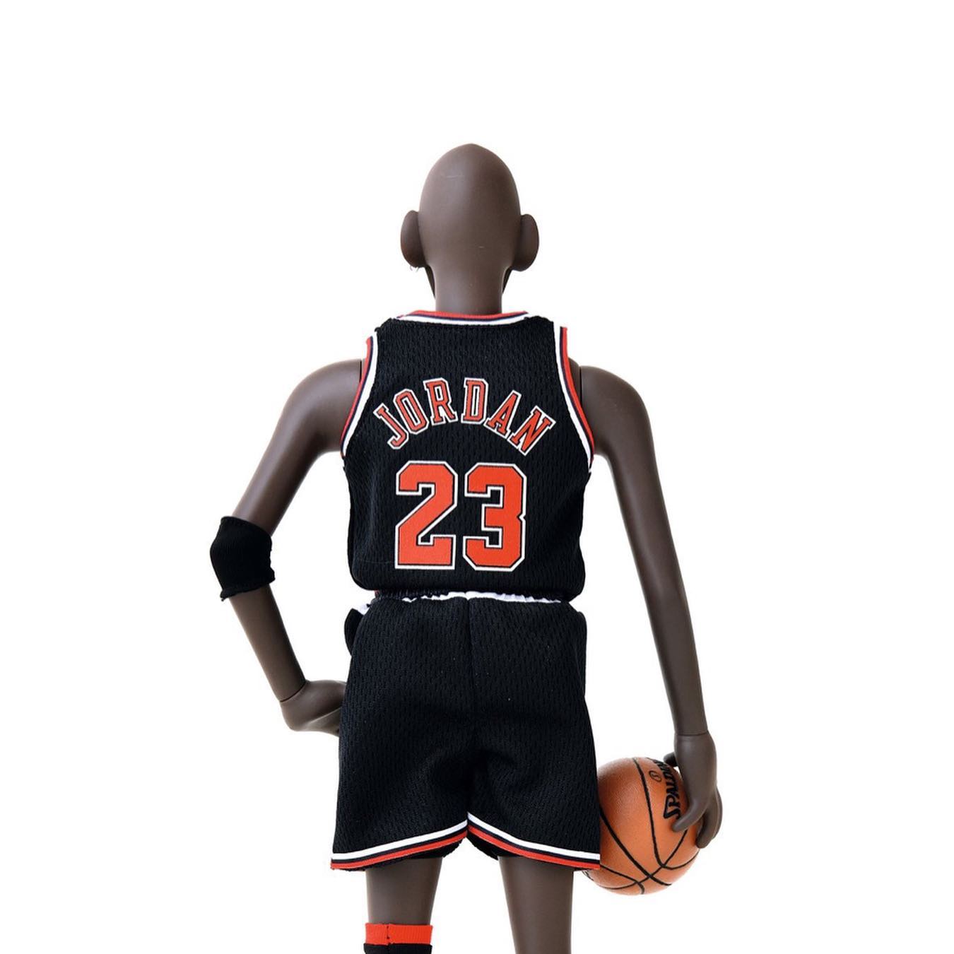 Michael Jordan NBA x Eric So Black version Enterbay 1/6 Limited Edition
